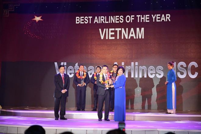 Vietnam Airlines receives service national excellence award ảnh 1 Vietnam Airlines receives service national excellence award ảnh 1