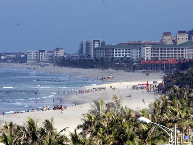  Da Nang cuts prices to draw tourists ảnh 1