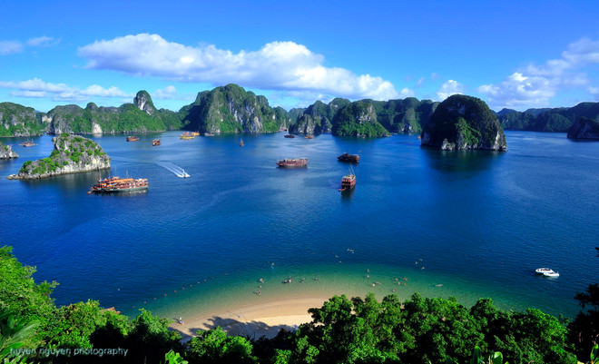 Quang Ninh boost tourism cooperation with Lao, Thai partners ảnh 1 Quang Ninh boost tourism cooperation with Lao, Thai partners ảnh 1