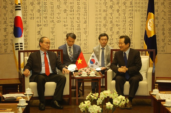 Vietnam Fatherland Front leader visits RoK ảnh 1 Vietnam Fatherland Front leader visits RoK ảnh 1
