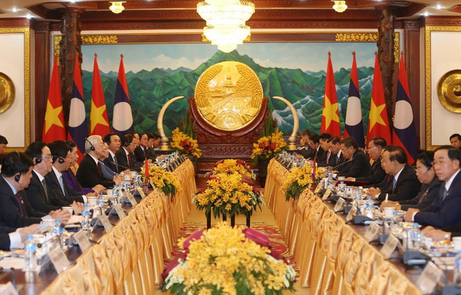 Top leaders of Vietnam and Laos hold talks in Vientiane ảnh 1 Top leaders of Vietnam and Laos hold talks in Vientiane ảnh 1