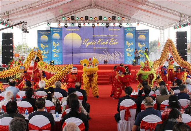 17th Vietnam Poetry Day marked in Bac Giang ảnh 1 17th Vietnam Poetry Day marked in Bac Giang ảnh 1