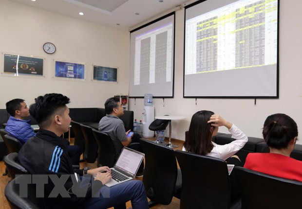 Stock markets forecast to remain positive ảnh 1