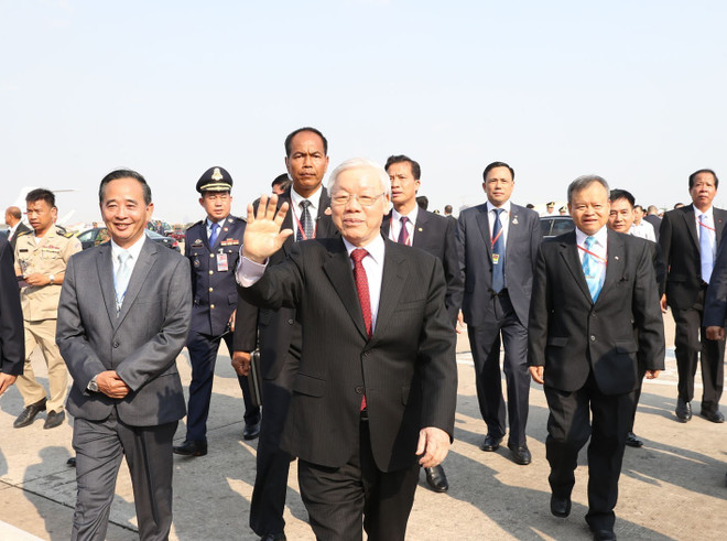 Leader starts state visit to Cambodia ảnh 1 Leader starts state visit to Cambodia ảnh 1