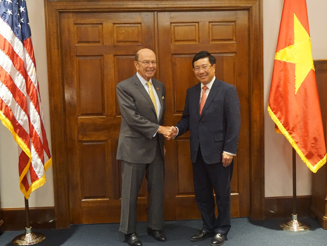 Vietnam, US to augment ties in economy-trade investment, defence ảnh 1