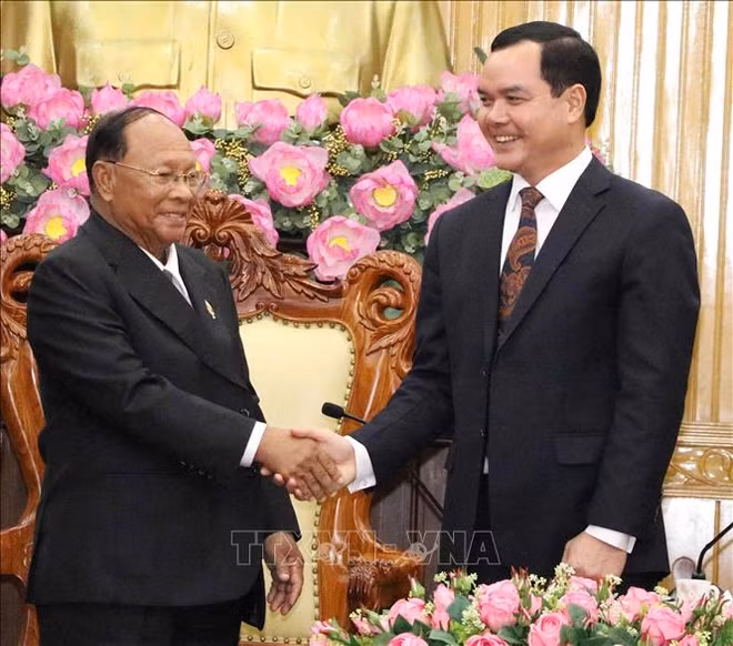 Top Cambodian legislator visits Ha Nam province ảnh 1