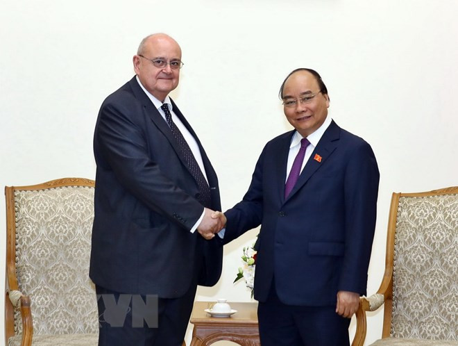 Government leader says goodbye to outgoing Brazilian Ambassador ảnh 1