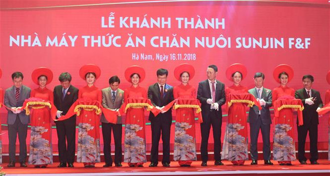 Sunjin opens fourth animal feed factory in Vietnam ảnh 1