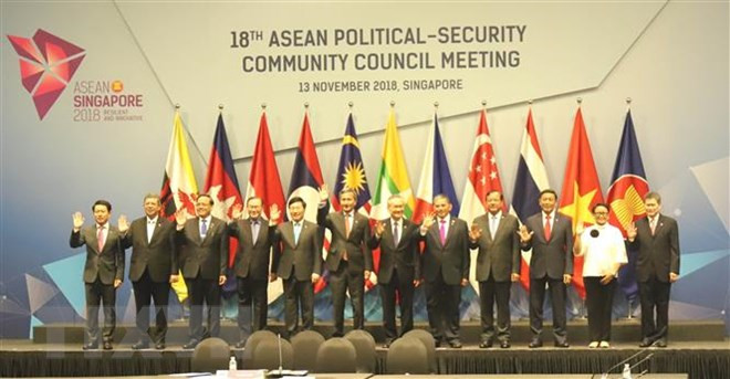 ASEAN enhances solidarity to deal with security challenges ảnh 1