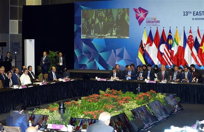 PM calls on East Asia Summit for connectivity ảnh 1