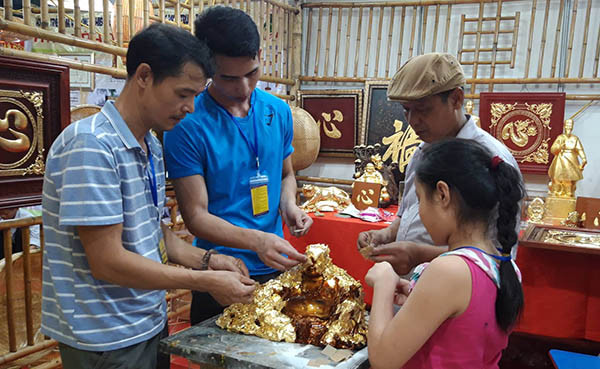 “One Commune One Product” fair opens in Hanoi ảnh 1