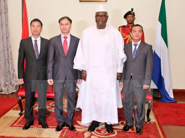 Vietnam, Sierra Leone foster cooperation ảnh 1