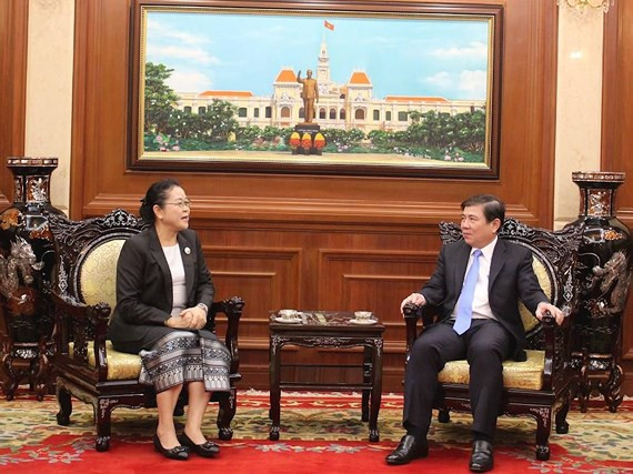 HCM City leader receives new Lao Consul General ảnh 1