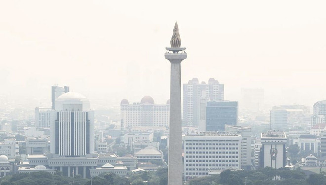 Jakarta imposes higher parking tariffs for vehicles skipping emission tests ảnh 1