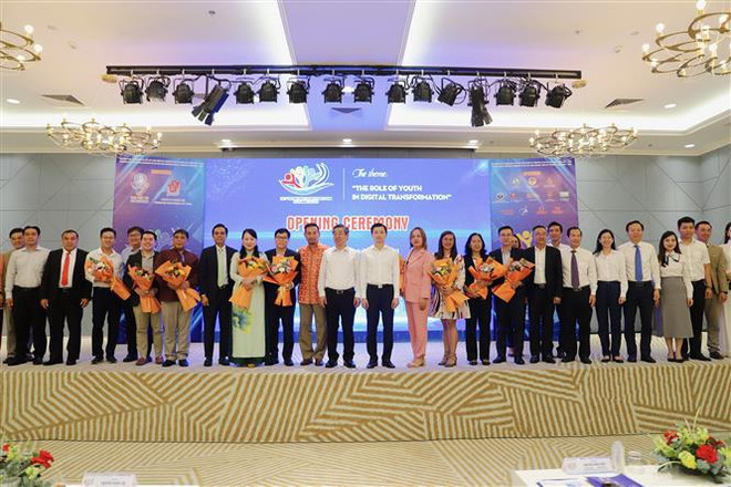 Forum promotes youth’s engagement in digital transformation ảnh 1