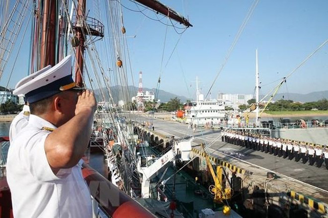Sailing Ship 286-Le Quy Don on way to Singapore for friendly visit ảnh 1 Sailing Ship 286-Le Quy Don on way to Singapore for friendly visit ảnh 1