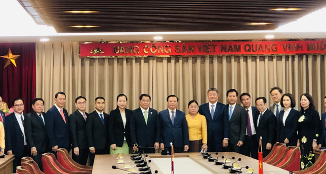 Hanoi-Vientiane relations should be a model for other localities: Hanoi official ảnh 1