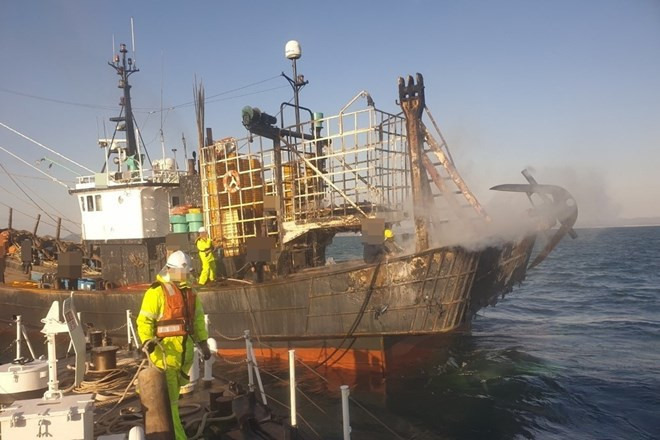 Vietnamese sailor missing in fishing boat fire off RoK waters ảnh 1 Vietnamese sailor missing in fishing boat fire off RoK waters ảnh 1