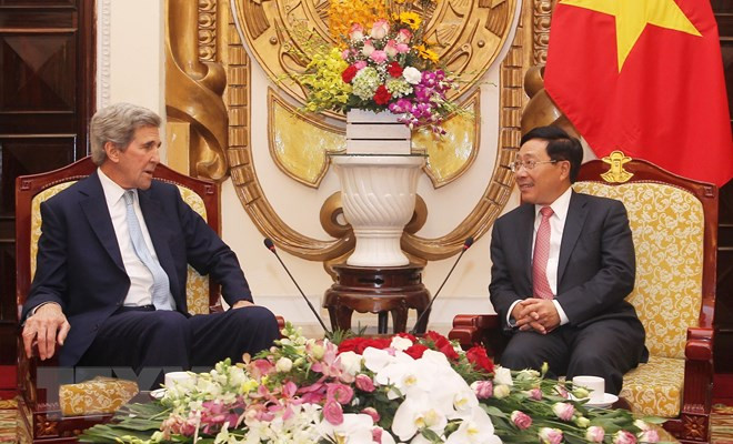 Senior officials welcome former US Secretary of State in Hanoi ảnh 1