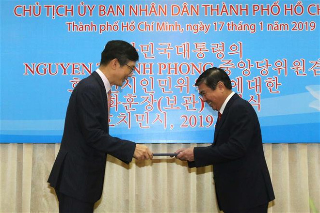 HCMC leader honoured with RoK order of cultural merit ảnh 1 HCMC leader honoured with RoK order of cultural merit ảnh 1