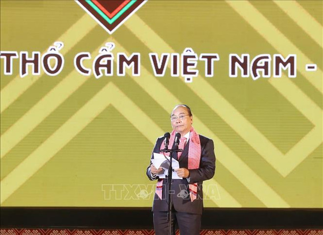 Vietnam’s brocade products need to be promoted, positioned: PM ảnh 1 Vietnam’s brocade products need to be promoted, positioned: PM ảnh 1