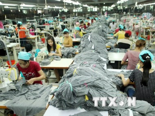 Russian newspaper: Vietnam makes record on FTA signing ảnh 1
