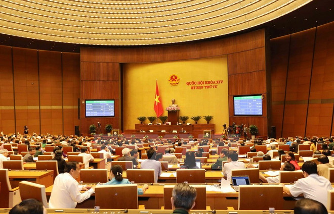 NA adopts Resolution on 2018 socio-economic development plan ảnh 1