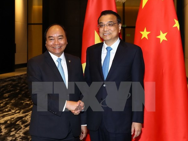 Vietnamese, Chinese prime ministers hold meeting in Manila ảnh 1