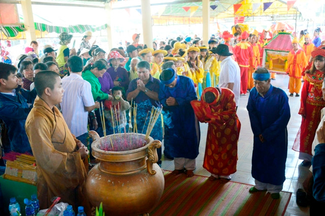 Thousands join Nghinh Ong Festival in Bac Lieu ảnh 1 Thousands join Nghinh Ong Festival in Bac Lieu ảnh 1