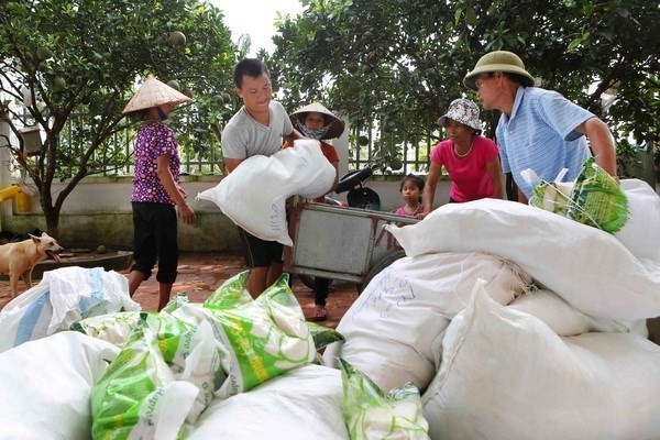 Khanh Hoa donates rice to needy people during Tet ảnh 1