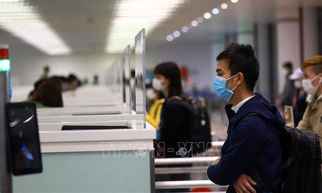 Visitors to Vietnam don’t need to show COVID-19 vaccination, recovery certificates: MoH proposes ảnh 1 Visitors to Vietnam don’t need to show COVID-19 vaccination, recovery certificates: MoH proposes ảnh 1