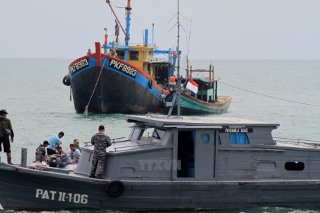 Regional nations debate convention on combating illegal fishing ảnh 1