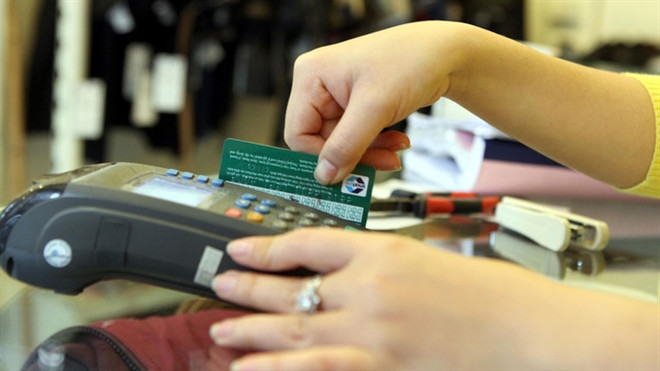 SBV urges banks to switch to chip cards ảnh 1