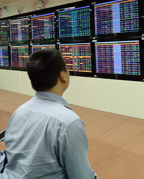 VN Index rises for third day ảnh 1