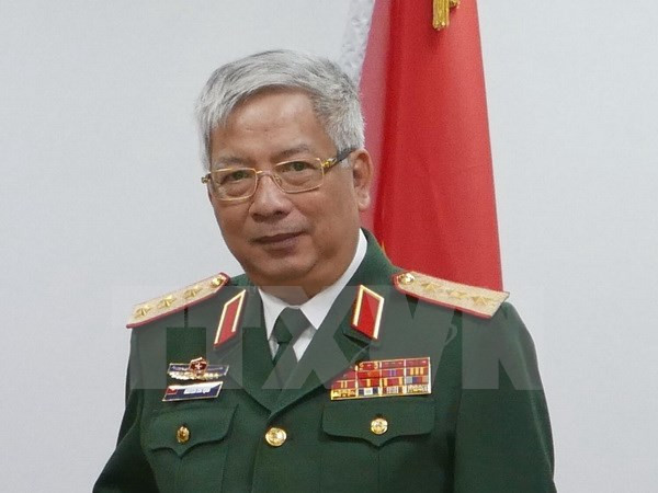 Vietnam, France intensify defence cooperation ảnh 1