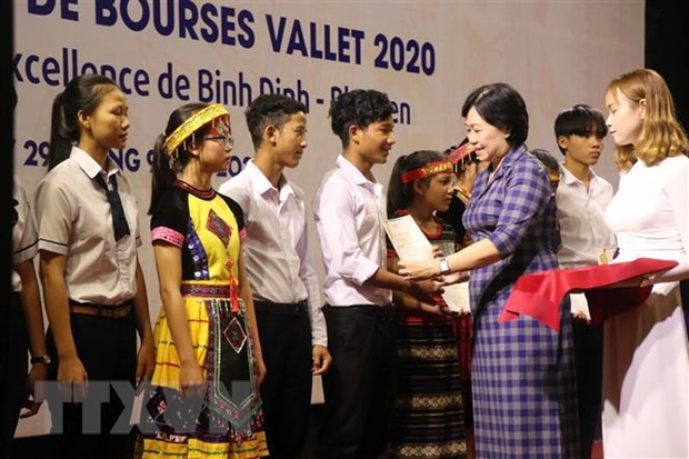 Vallet scholarships granted to Vietnamese students ảnh 1 Vallet scholarships granted to Vietnamese students ảnh 1