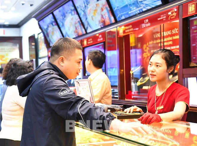Central bank urges caution in gold trading ảnh 1