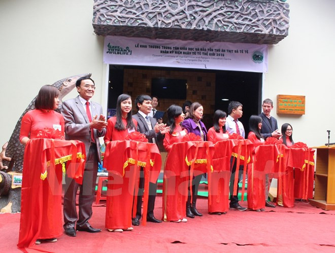First carnivore and pangolin conservation education centre opens ảnh 1
