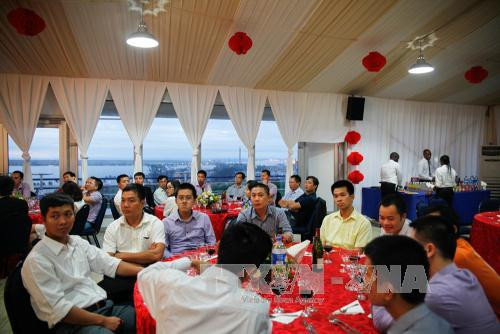 Vietnamese in Mozambique mark Reunification Day, Labour Day ảnh 1 Vietnamese in Mozambique mark Reunification Day, Labour Day ảnh 1