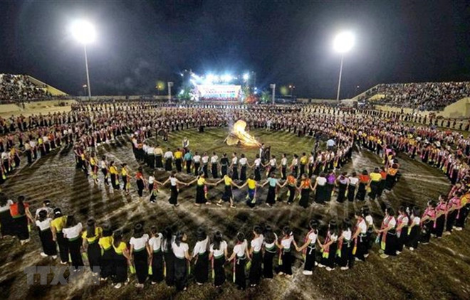 Xoe - unique dance of Thai ethnic minority group in Northwestern region ảnh 1