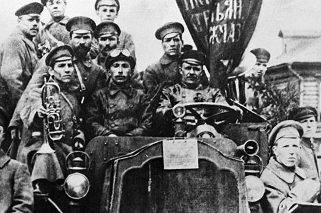 Activities mark 100th anniversary of Russian October Revolution ảnh 1 Activities mark 100th anniversary of Russian October Revolution ảnh 1