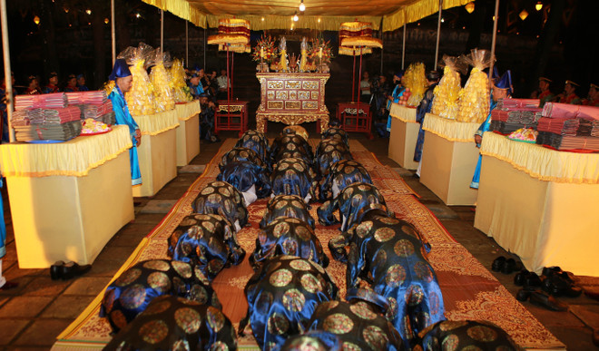 Hue festival: Heaven-and-Earth-worshipping ritual re-enacted ảnh 3