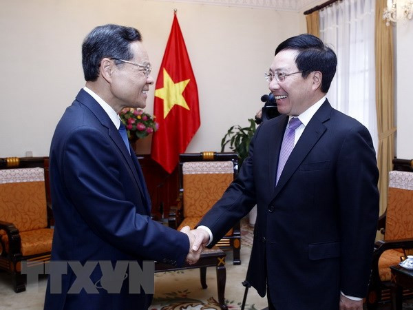 Deputy PM: Vietnam treasures relations with China ảnh 1