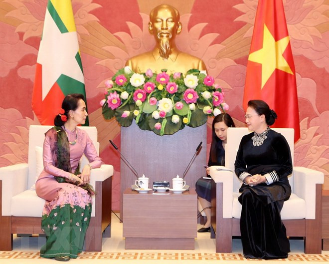 National Assembly Chairwoman hosts Myanmar State Counsellor ảnh 1