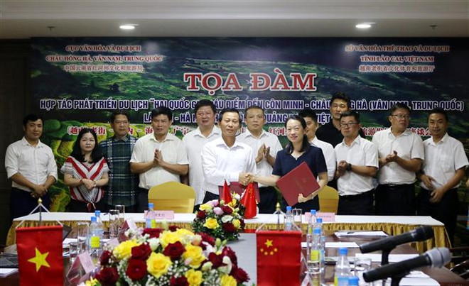 Lao Cai, Chinese locality bolster tourism cooperation ảnh 1