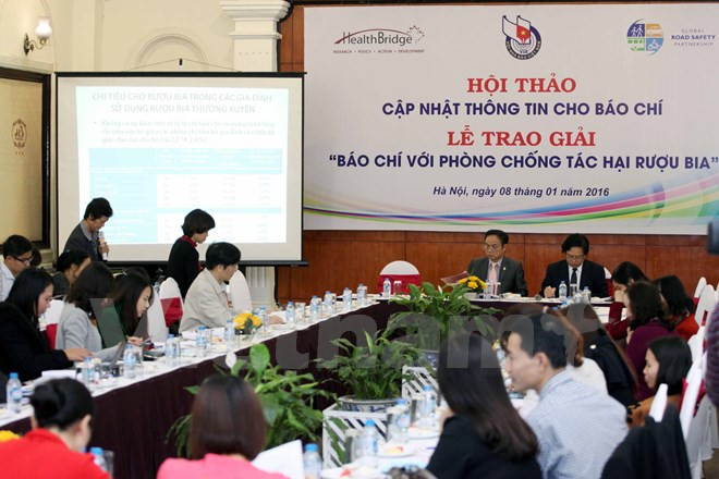 Seminar discusses impact of alcohol abuse ảnh 1