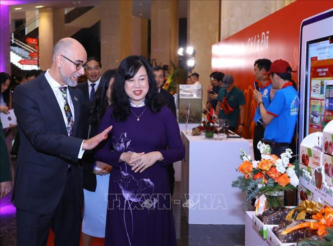 Embassy marks 50th Vietnam-Canada diplomatic relations anniversary in Hanoi ảnh 1 Embassy marks 50th Vietnam-Canada diplomatic relations anniversary in Hanoi ảnh 1