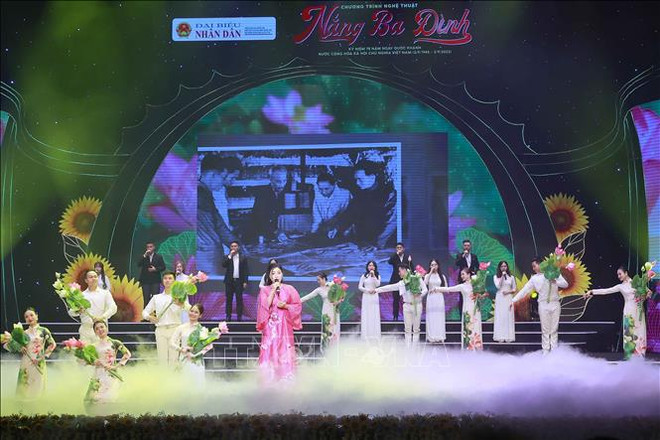 Special art programme marks National Day ảnh 1 Special art programme marks National Day ảnh 1