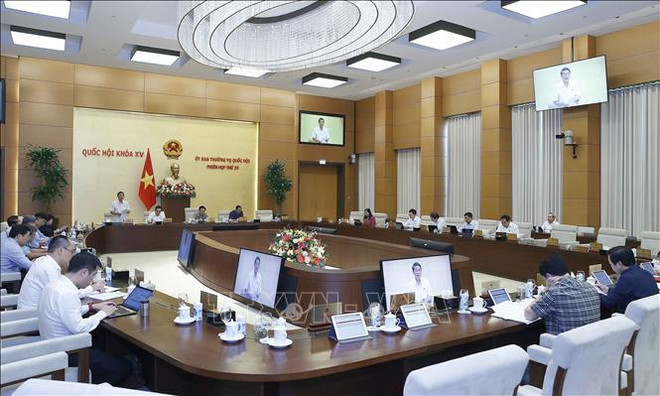 Draft law removes stipulation requiring realty transactions to be conducted on trading floors ảnh 2