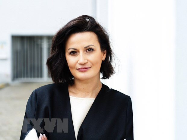 President of Belgian Senate arrives in Hanoi, starting official visit to Vietnam ảnh 1